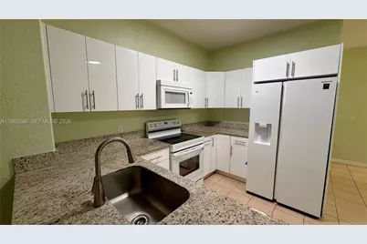 13272 Old Biscayne Dr #104, Homestead, FL 33033 - Photo 8