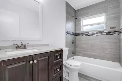 3430 N 65th Ave, Hollywood, FL 33024 - Photo 18