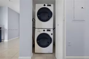 3250 NE 1st Ave, Miami, FL 33137 - Photo 8