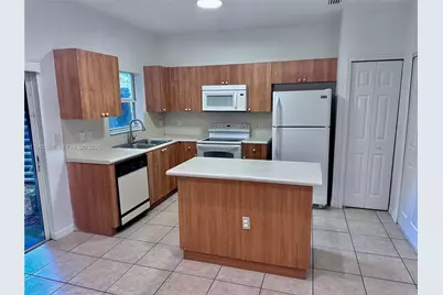 1631 SE 30th St #1631, Homestead, FL 33035 - Photo 2