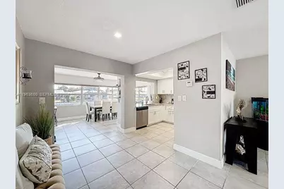 4506 NW 47th St, Tamarac, FL 33319 - Photo 10