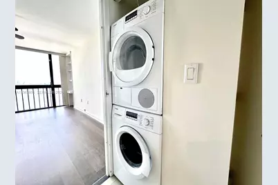 2333 Brickell Ave #2607, Miami, FL 33129 - Photo 14
