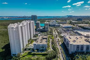 14951 Royal Oaks Ln, North Miami, FL 33181 - Photo 38