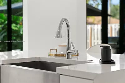 7771 SW 99th St, Miami, FL 33156 - Photo 20