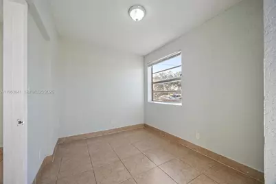 2525 N 23rd Ave, Hollywood, FL 33020 - Photo 10