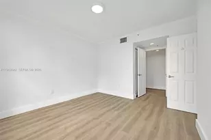 800 Claughton Island Dr, Miami, FL 33131 - Photo 20