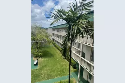 1450 Atlantic Shores Blvd #304, Hallandale Beach, FL 33009 - Photo 12