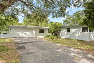 9315 SW 72nd Ave, Pinecrest, FL 33156 - Photo 2