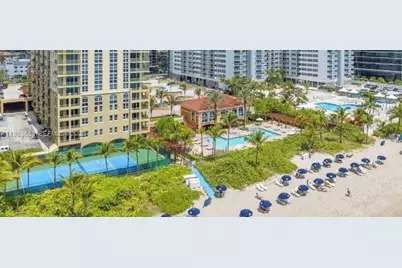 [Address not provided], Hallandale Beach, FL 33009 - Photo 6