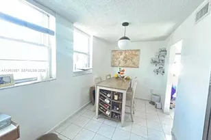 7900 Tatum Waterway Dr, Miami Beach, FL 33141 - Photo 6