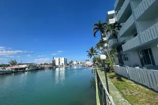 7900 Tatum Waterway Dr, Miami Beach, FL 33141 - Photo 22