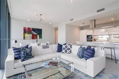 1000 Brickell Plz #PH5005, Miami, FL 33131 - Photo 2