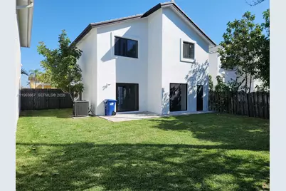 18450 NW 56th Pl, Miami Gardens, FL 33055 - Photo 2