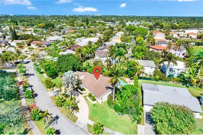 21405 SW 97th Pl, Cutler Bay, FL 33189 - Photo 2