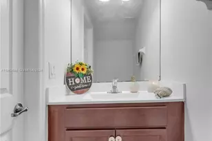 9393 W 33rd Way, Hialeah, FL 33018 - Photo 14