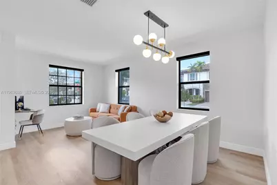 9393 W 33rd Way, Hialeah, FL 33018 - Photo 6