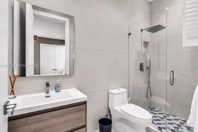 285 W Mashta Dr, Key Biscayne, FL 33149 - Photo 18