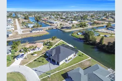 2221 5th Pl, Cape Coral, FL 33991 - Photo 58