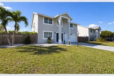 21970 SW 97th Ct, Cutler Bay, FL 33190 - Photo 4