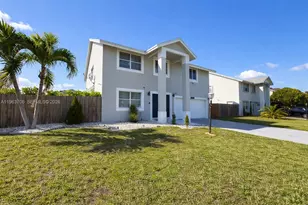 21970 SW 97th Ct, Cutler Bay, FL 33190 - Photo 4