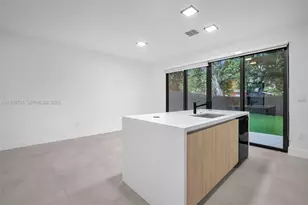 919 NW 55th St, Miami, FL 33127 - Photo 12