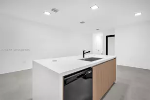919 NW 55th St, Miami, FL 33127 - Photo 32