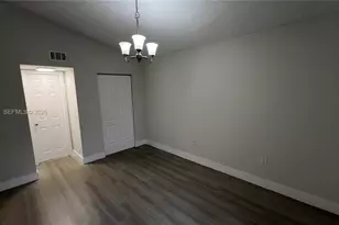 2810 N Oakland Forest Dr, Oakland Park, FL 33309 - Photo 10