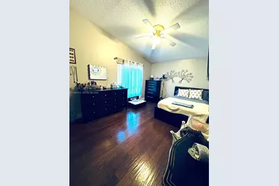 9189 NW 45th St, Sunrise, FL 33351 - Photo 8