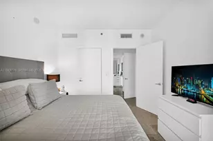 1050 Brickell Ave, Miami, FL 33131 - Photo 20