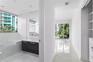 2950 NE 188th St, Aventura, FL 33180 - Photo 24