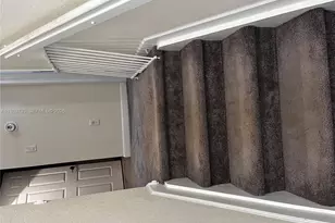 3402 W 105th St, Hialeah, FL 33018 - Photo 10