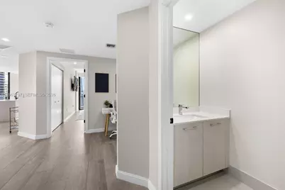 45 SW 9th St #2803, Miami, FL 33130 - Photo 22