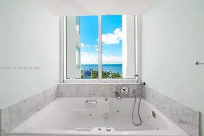 400 S Pointe Dr #1104, Miami Beach, FL 33139 - Photo 30