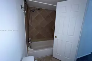 6770 Indian Creek Dr, Miami Beach, FL 33141 - Photo 22