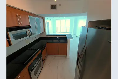 335 S Biscayne Blvd #1712, Miami, FL 33131 - Photo 2