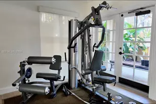 2891 NE 185th St, Aventura, FL 33180 - Photo 18