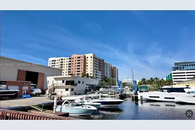 2891 NE 185th St #1002, Aventura, FL 33180 - Photo 2