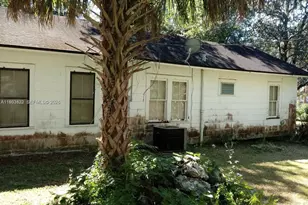 331 NE 9th Ave, Ocala, FL 34470 - Photo 2