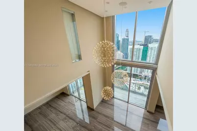 92 SW 3rd St #PH5213, Miami, FL 33130 - Photo 4