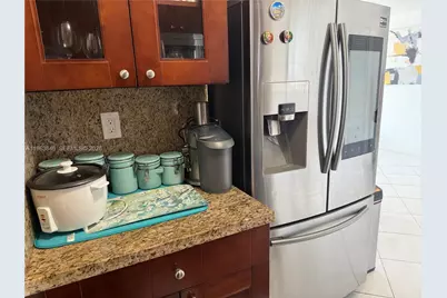 8821 W Flagler St #411, Miami, FL 33174 - Photo 6