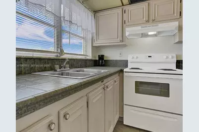 4047 NW 16 #403, Lauderhill, FL 33313 - Photo 14