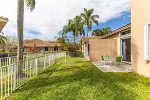 15832 SW 10th St, Pembroke Pines, FL 33027 - Photo 36