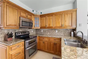 15832 SW 10th St, Pembroke Pines, FL 33027 - Photo 16