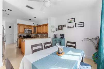 15832 SW 10th St, Pembroke Pines, FL 33027 - Photo 12