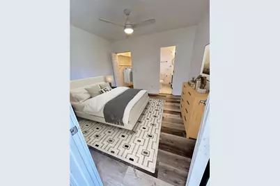 571 NE 67th #1, Miami, FL 33138 - Photo 4