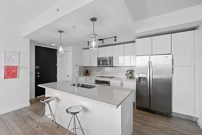 999 SW 1st Ave #2303, Miami, FL 33130 - Photo 2