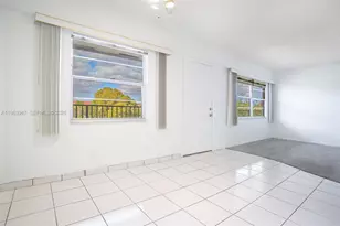 1301 SW 135th Terrace, Pembroke Pines, FL 33027 - Photo 8