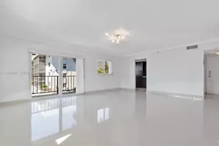 3860 NE 170th St, North Miami Beach, FL 33160 - Photo 8