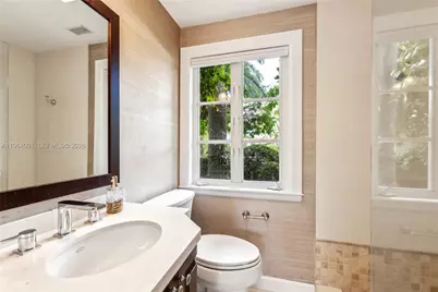 5711 N Bay Rd, Miami Beach, FL 33140 - Photo 12