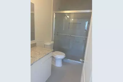1663 SE 27th Dr #207, Homestead, FL 33035 - Photo 12